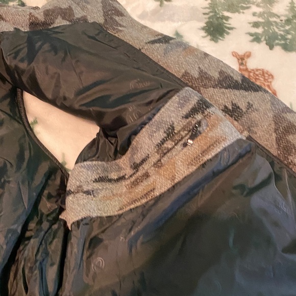 Outback Aztec Patterned Vest - Picture 5 of 5